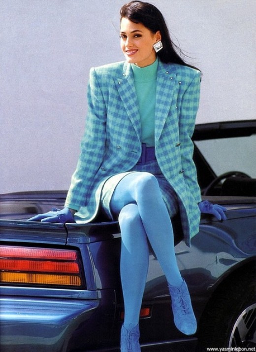15 Times Shoulder Pads Proved They Were The Most Excessive Fashion Trend Of The 80s 