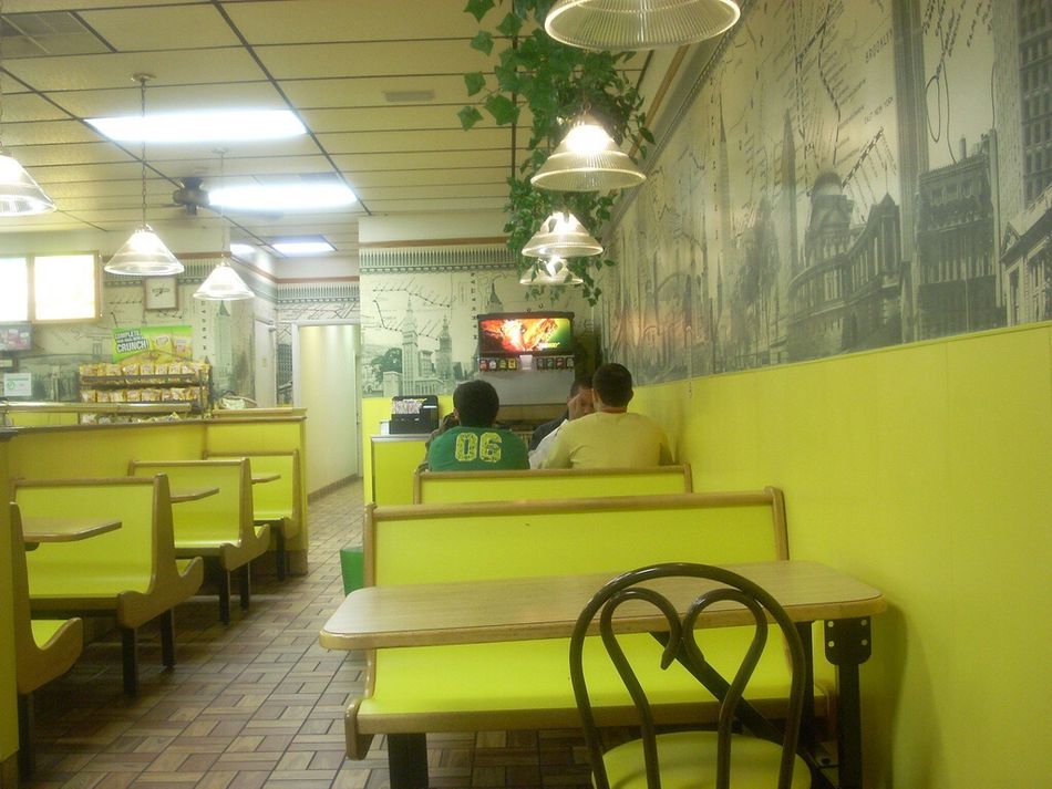 11-photos-of-90s-fast-food-restaurants-that-will-bring-back-so-many