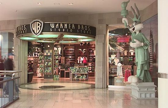 10-stores-from-the-90s-we-loved-but-never-actually-bought-something-from