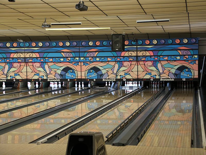 Vintage Pictures From Old Bowling Alleys That'll Strike You Right In ...