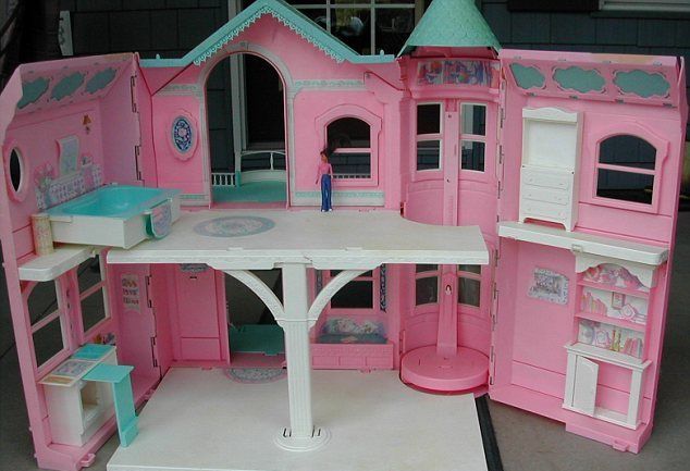 retro barbie dream house